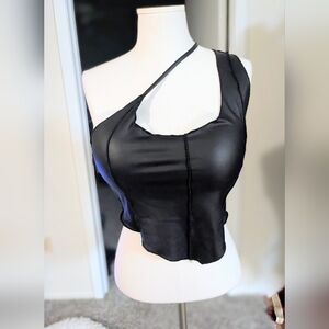 Black faux leather asymmetrical club crop top Lg